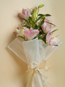 Elegant Pink lilies Bouquet thumbnail 2