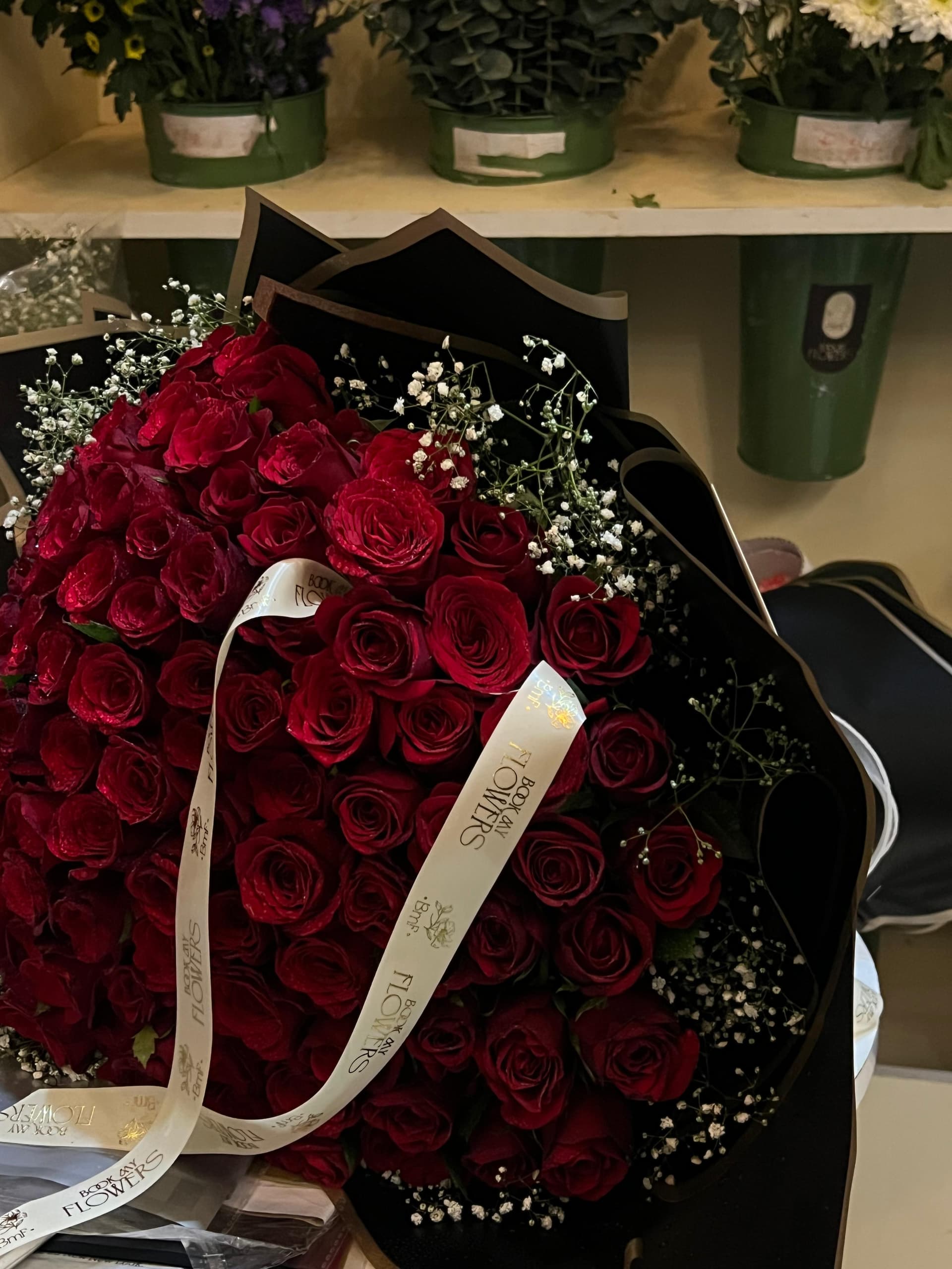 100 red roses bouquet
