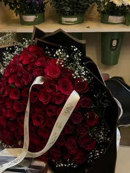 100 red roses bouquet thumbnail 1