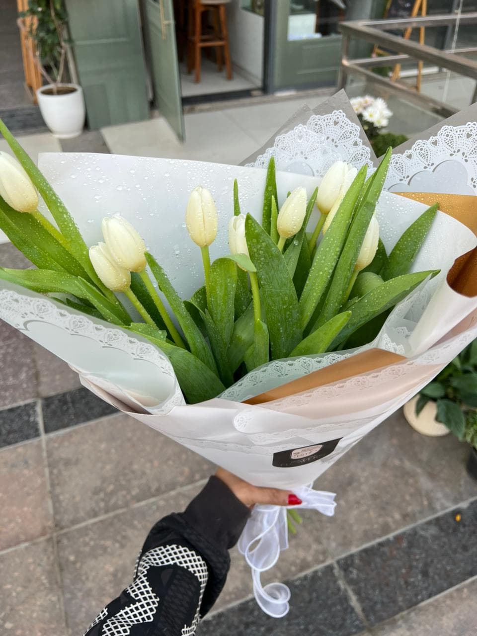 White tulip bouquet