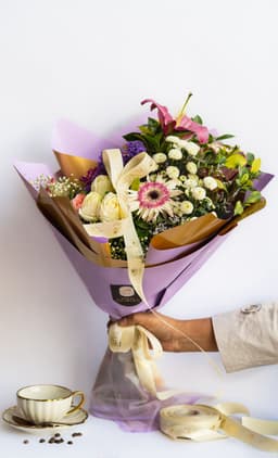 Purple elegant boquet thumbnail 3